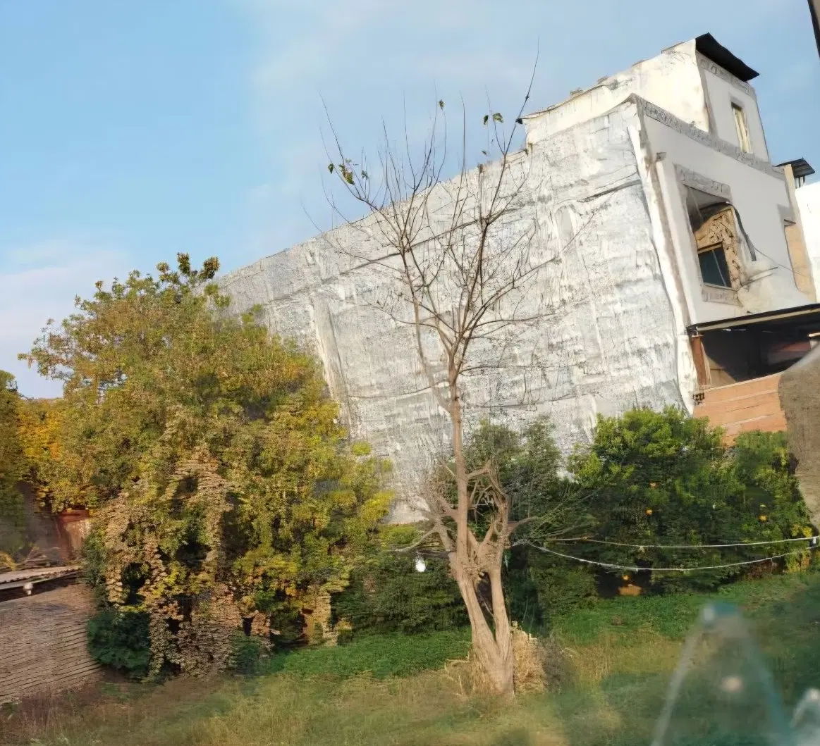 زمین مسکونی_ 120 متری