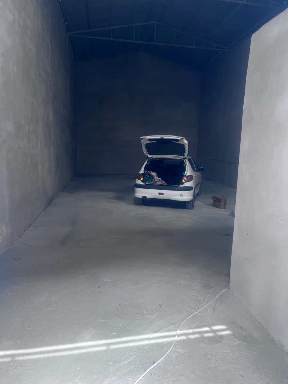 کارگاه صنعتی۲۰۰متر