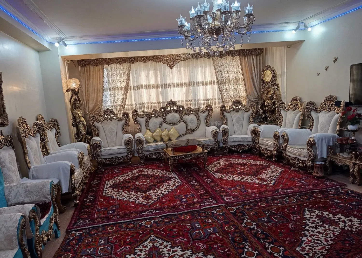 واحد آپارتمان ۹۵ متری سند ششدانگ بر خیابان ایده لو