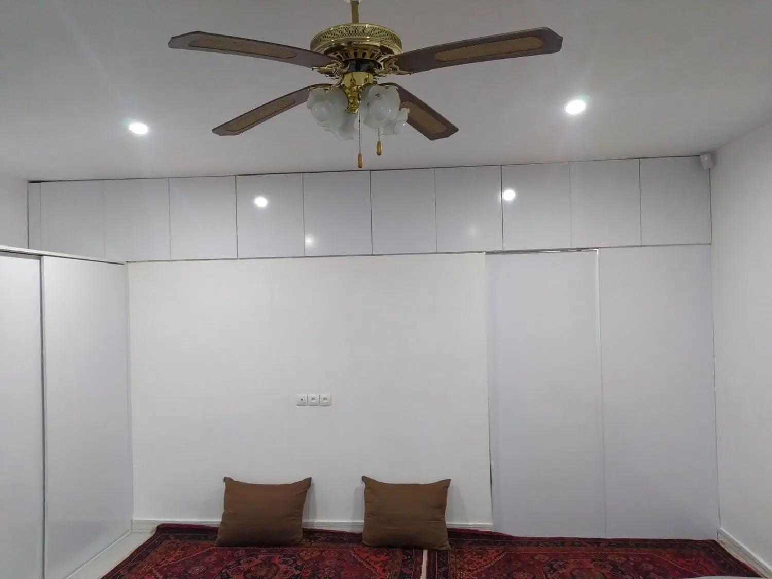 باغ ویلا 2500 متری انگور