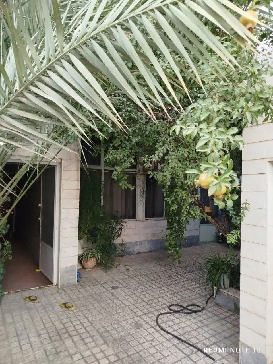 منزل ویلایی ۳طبقه بامغازه