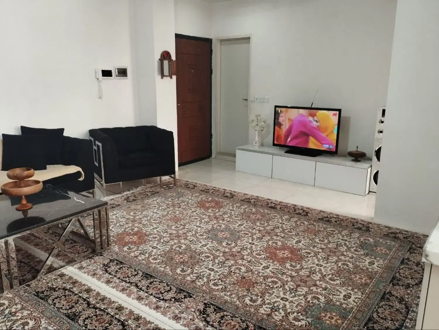 واحد 57 متری سند دار