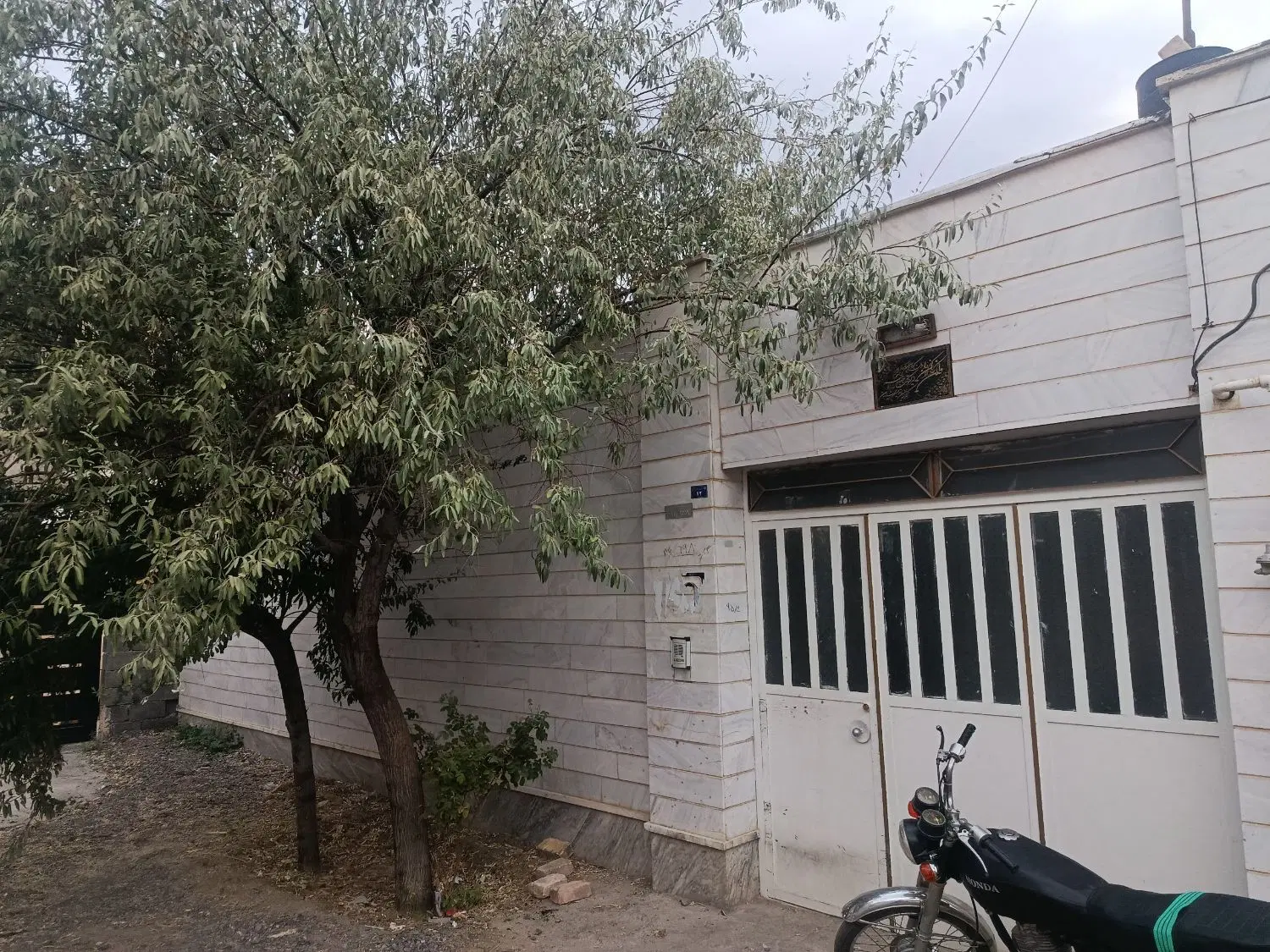 خانه ۲۰سال ساخت در مرکز شهر