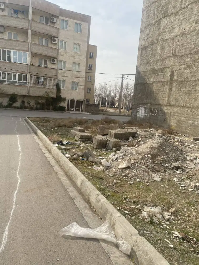 زمین فرهنگیان ۱۹۰متری
