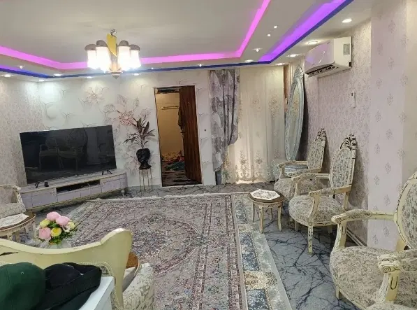 خانه اجاره ای در سه راه بهشتی 80متری همکف