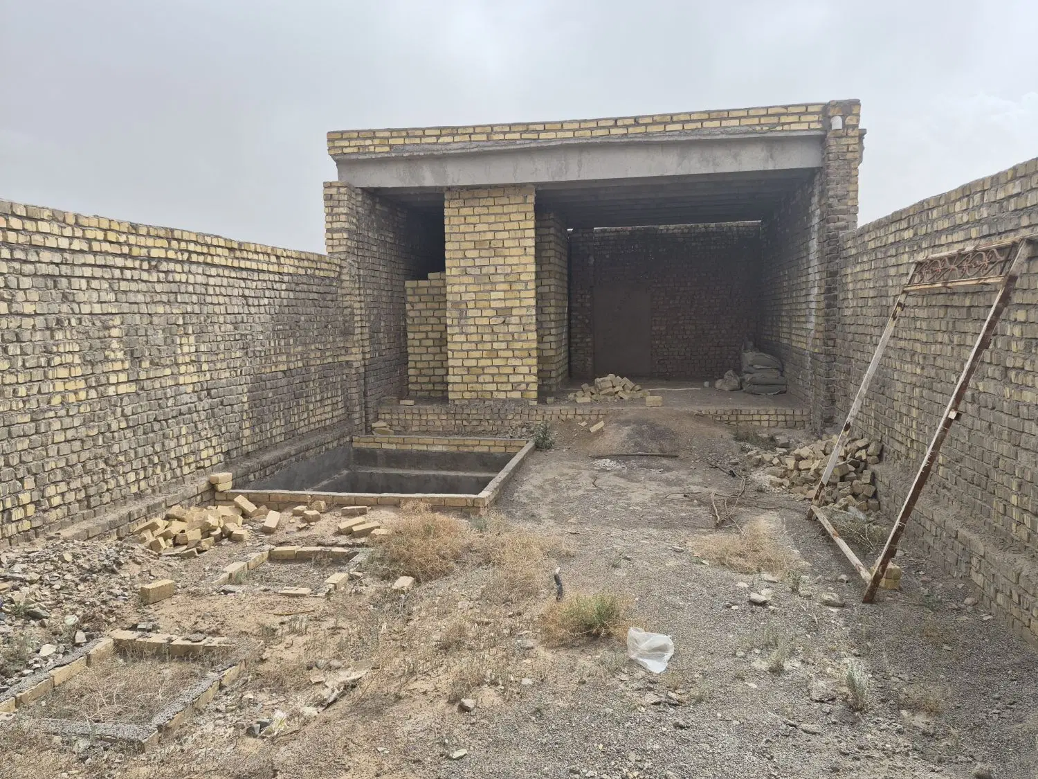 باغچه ۱۱۳ متری مزرعه نو