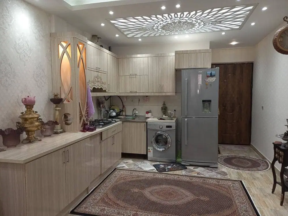 خانه پیلوت دو طبقه، ملاباشی سمت کارشناسان