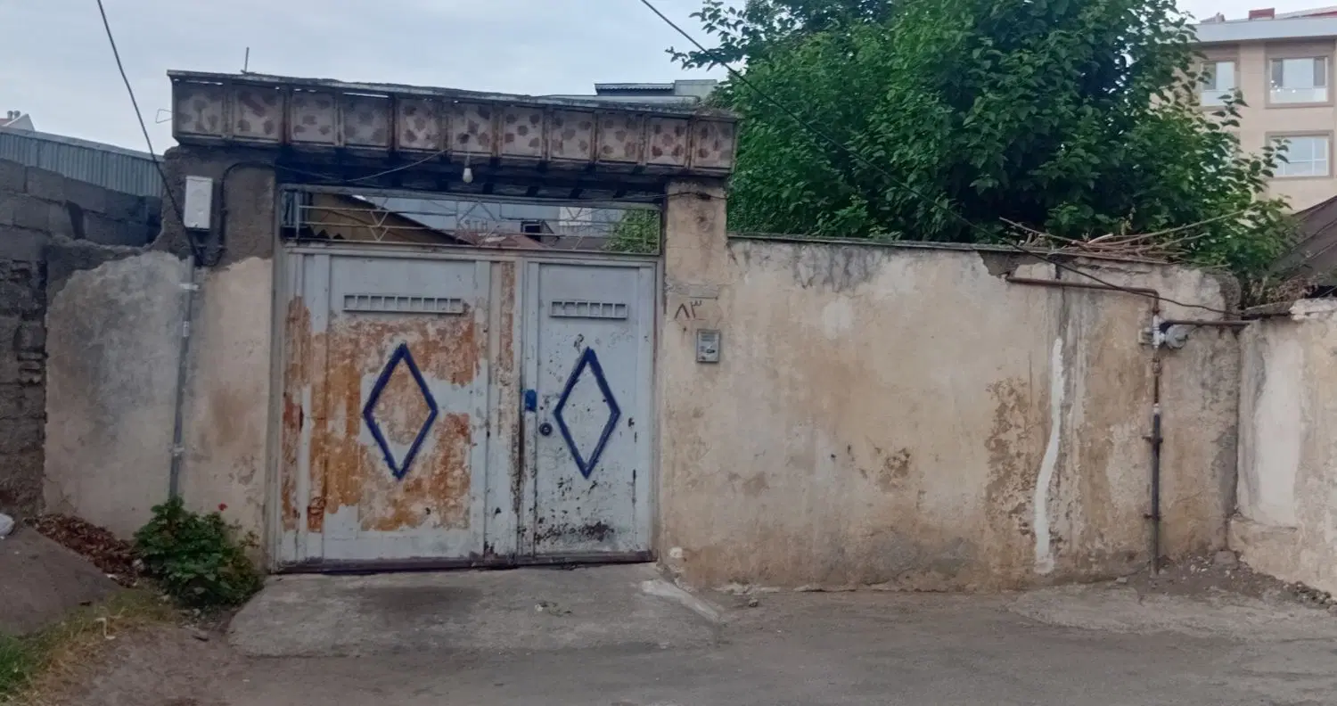 خانه ی کلنگی