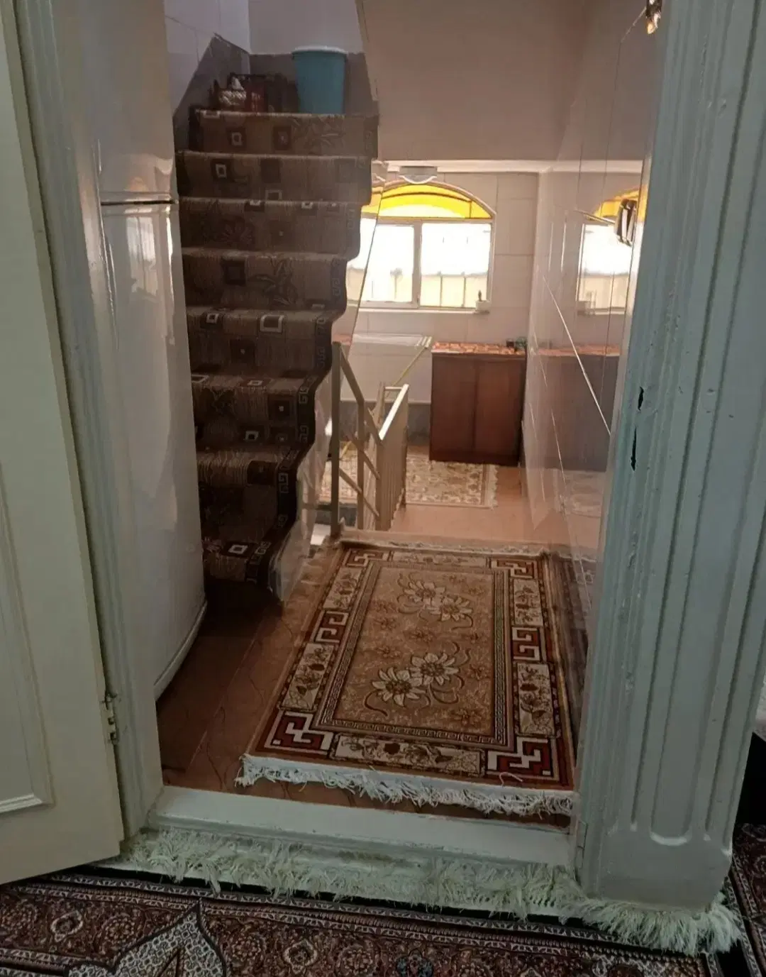 خانه دو طبقه دربست با امتیاز تجاری