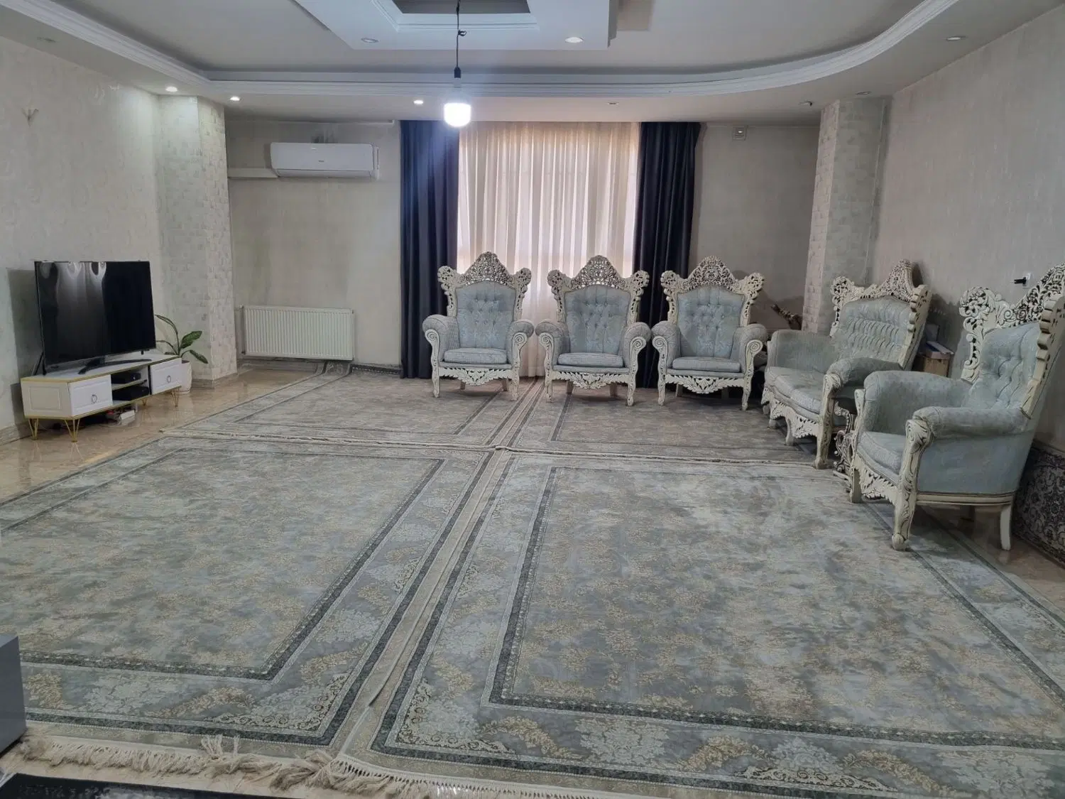 واحد ۱۴۰‌متری خیابان بهشتی