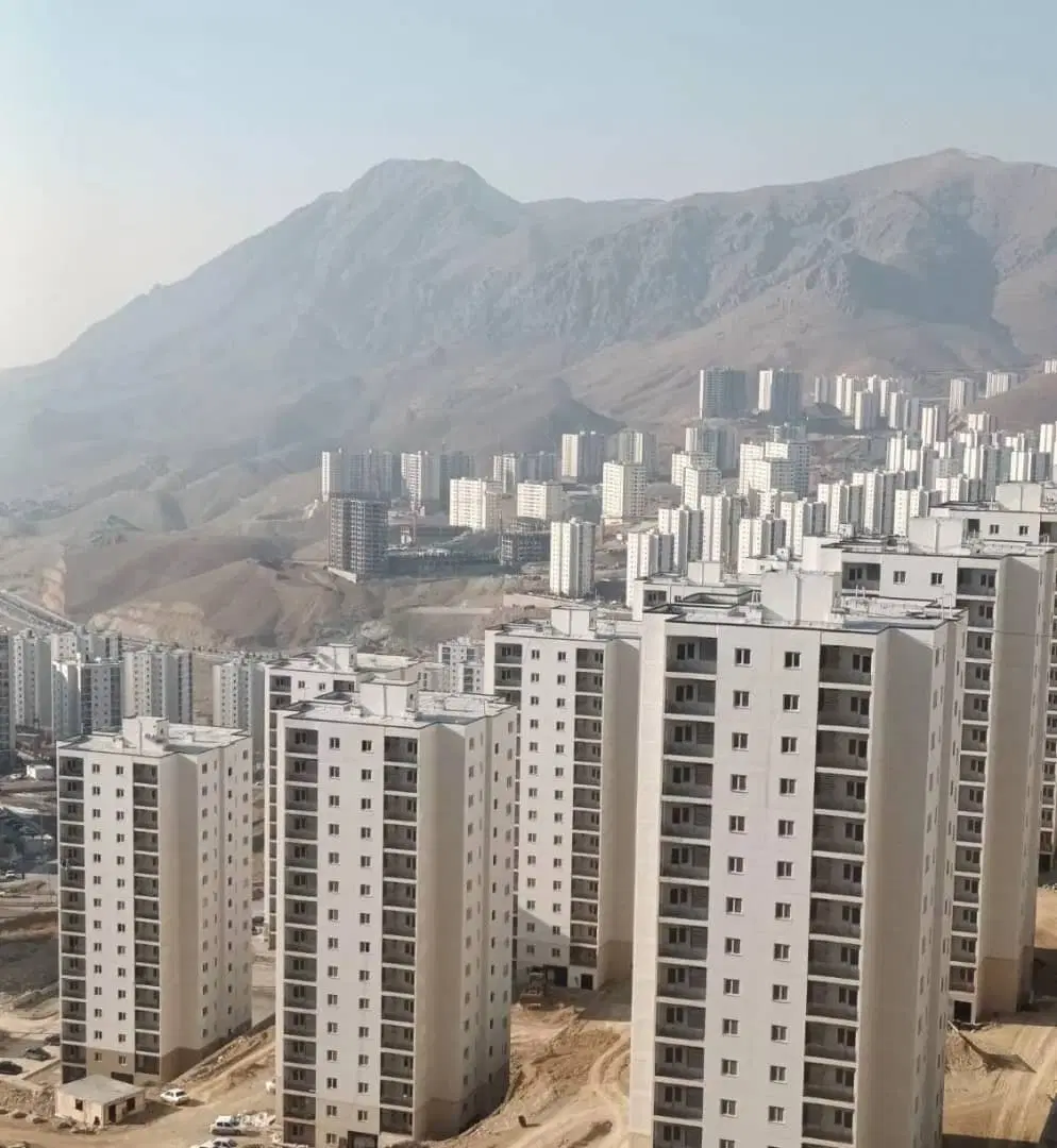 پردیس فاز۱۱ طبقه۵ زون ۲ بدون پرداختی