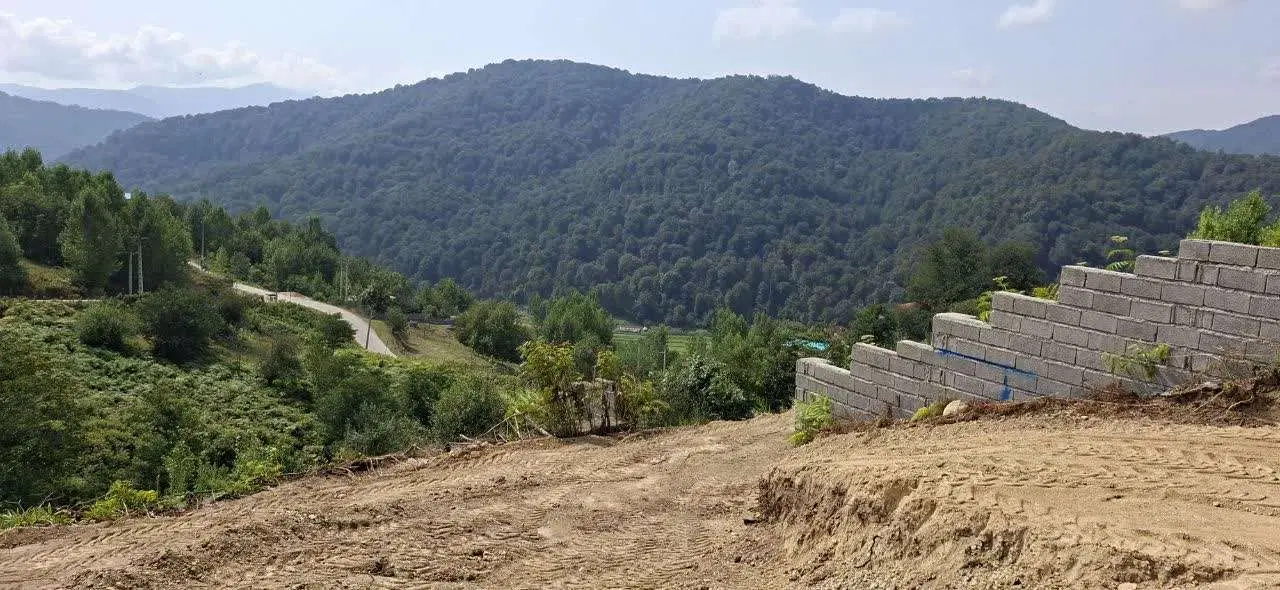 زمین در لوکیشن زیبا