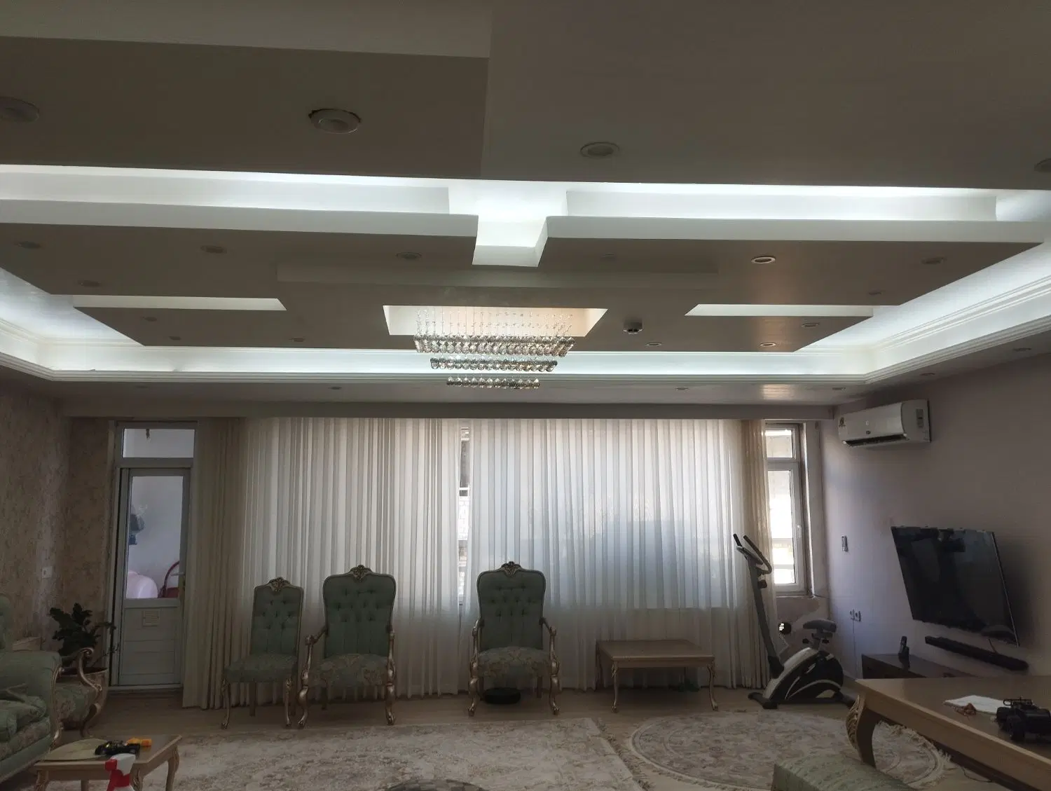 فروش آپارتمان در خیابان شادی
