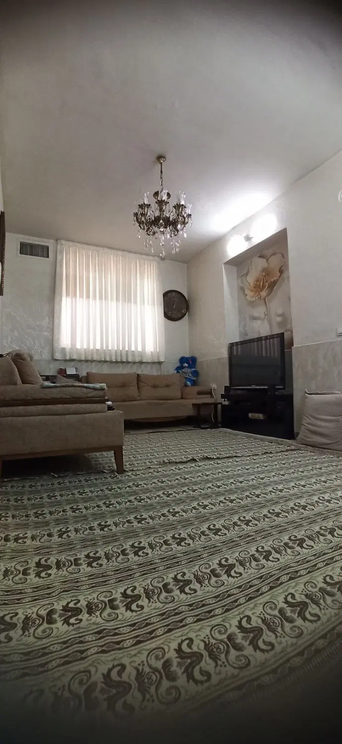 65متر و حیاط مستقل