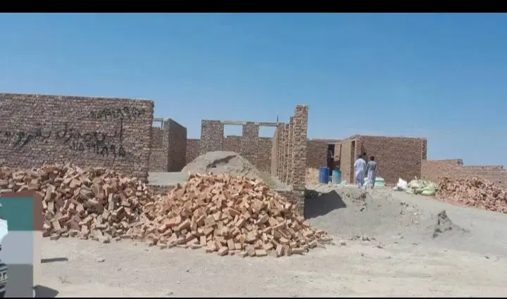 منزل نیم کاره