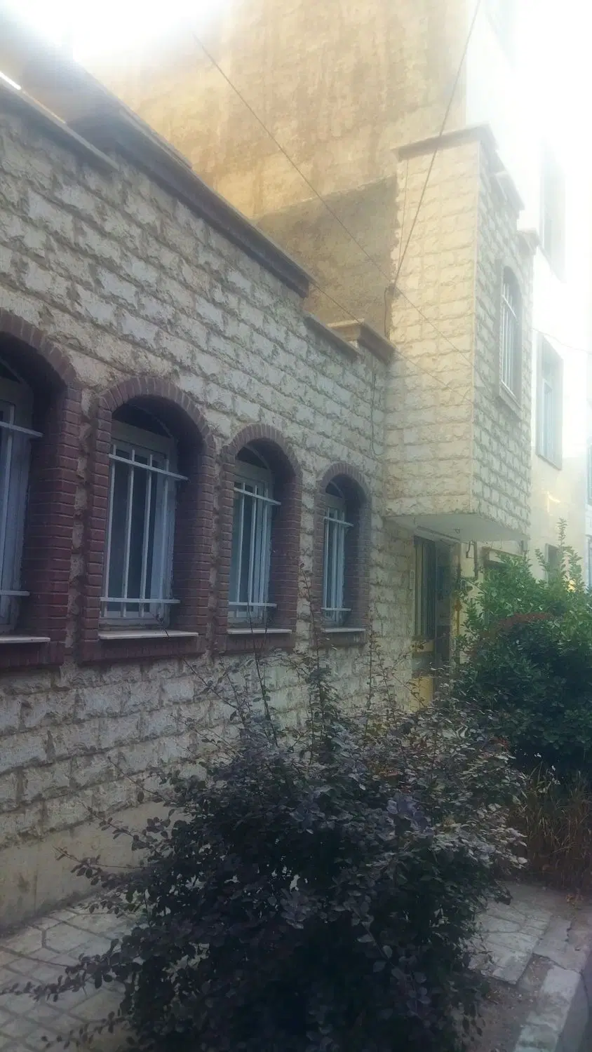 فروش ویلایی در خ پاسگاه توضیحات دارد