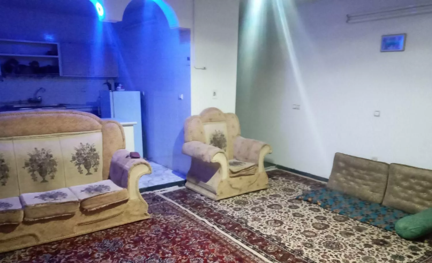 اجاره اتاق وسوییت همکف پارکینگ دار و اتاق