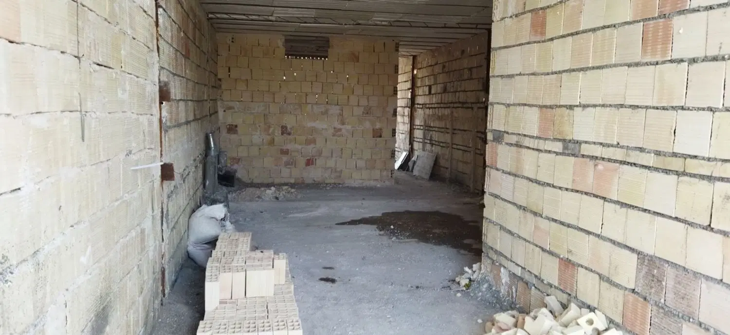 125متر زمین با دو سقف