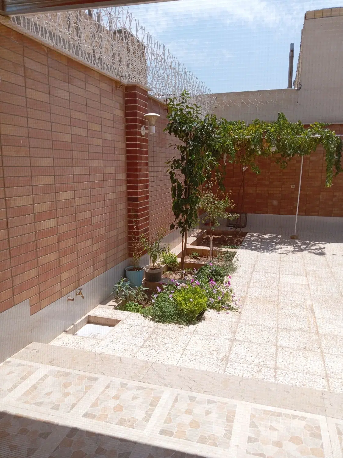 منزل جنوبی. جلال اباد