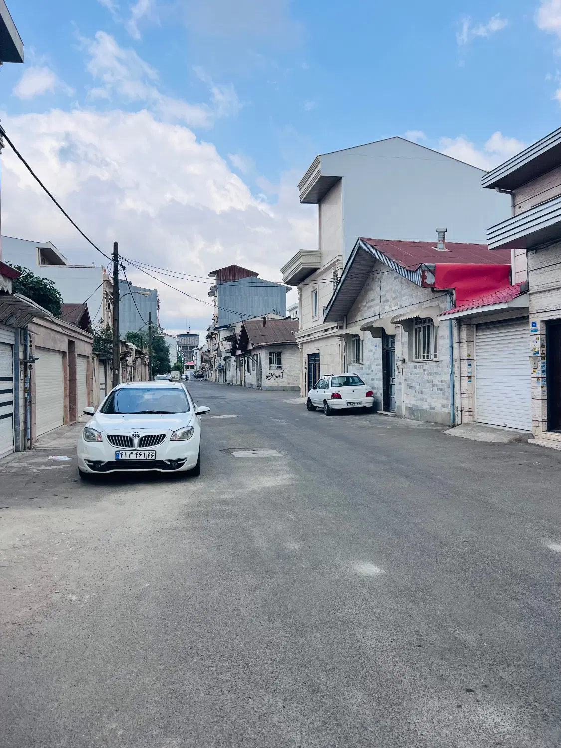 ویلایی۱۸۰ متری فول بازسازی سند حمیدیان