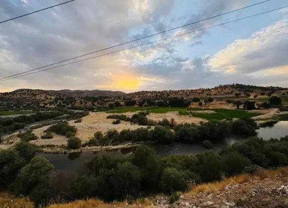 زمین شرف آباد