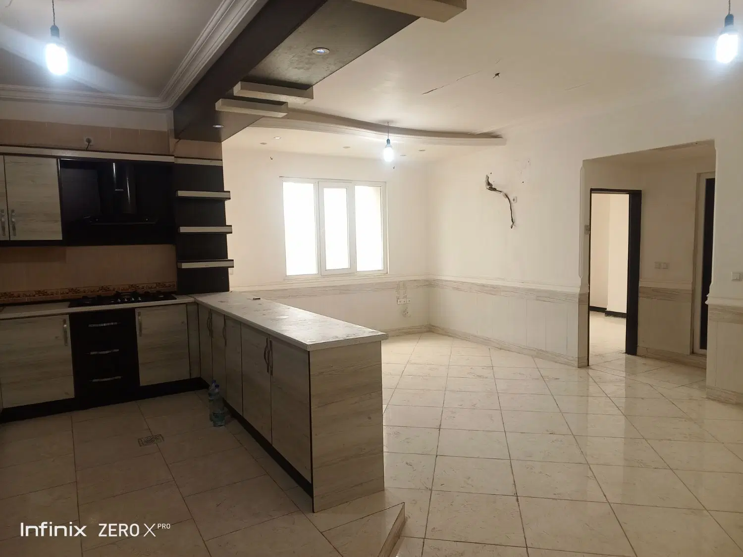 فروش آپارتمان سر چهاراه یخ سازی