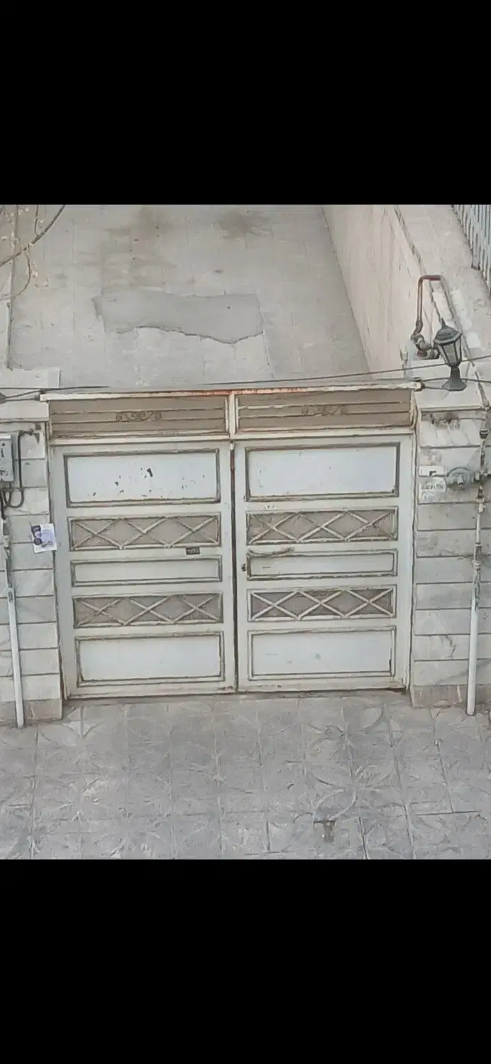 ۲۰۵متر ویلایی دوکله براصلی ۲۴متری ولیعصر ز.ر.ن.ا.س