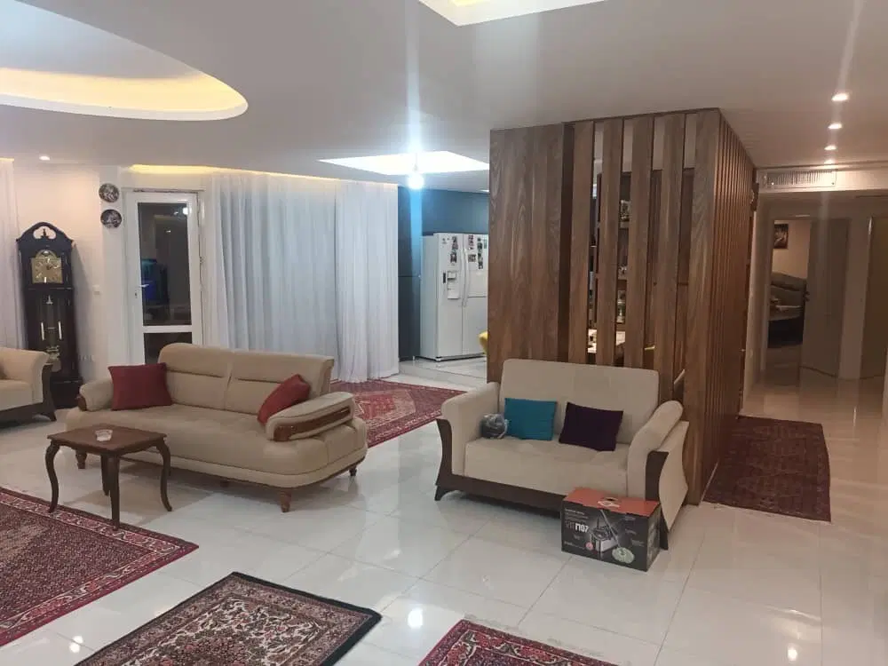 اجاره واحد ۲۴۰ متری