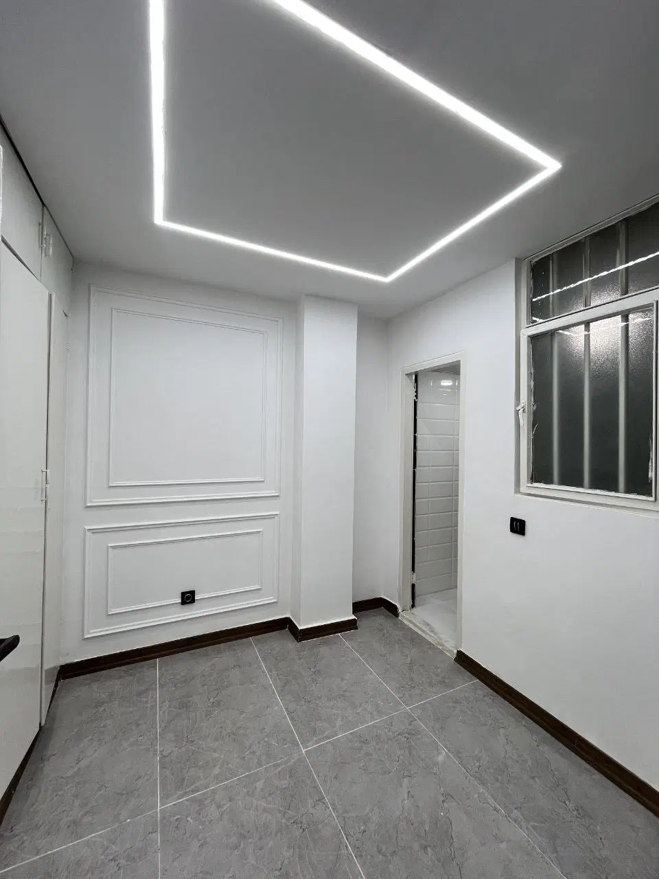 ۶۸متر_پنجره قدی_فول امکانات_سندتکبرگ_اینده ساز