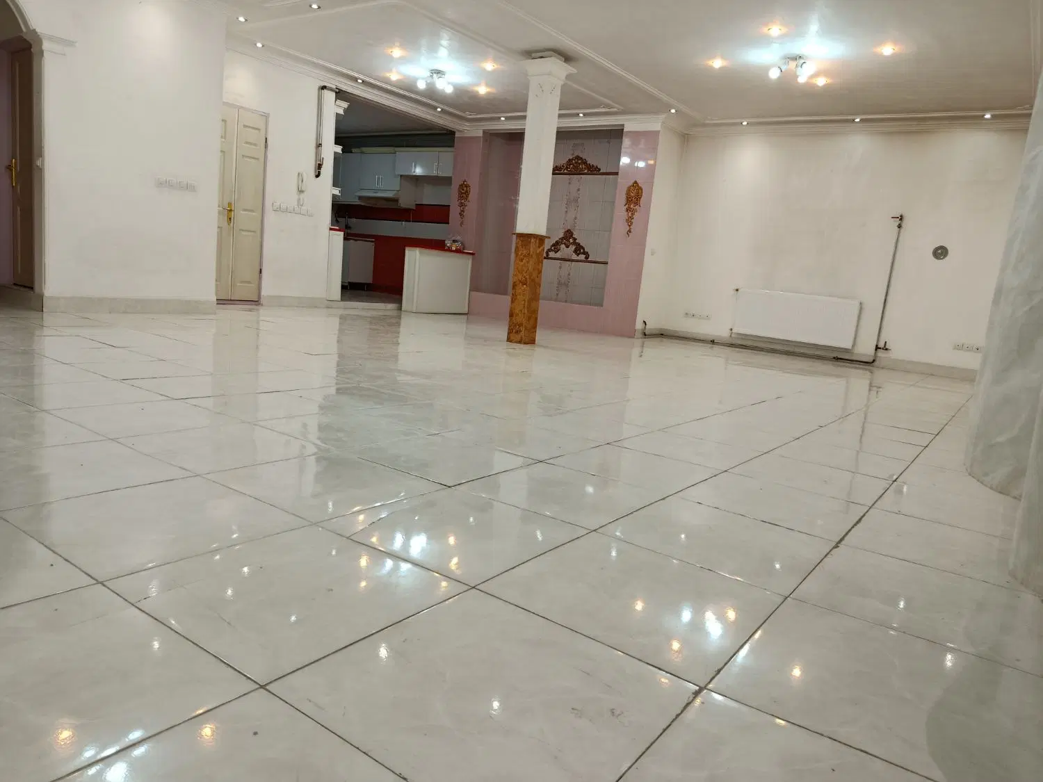 اجاره واحد ۱۴۰ متری مسکونی
