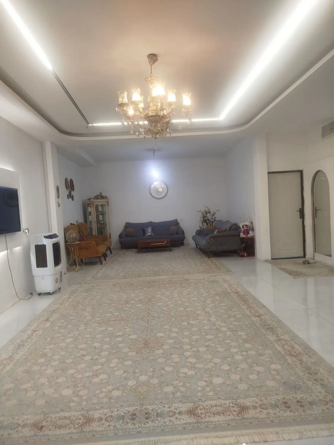 واحد 130متری طبقه اول اسکلت.همت اباد