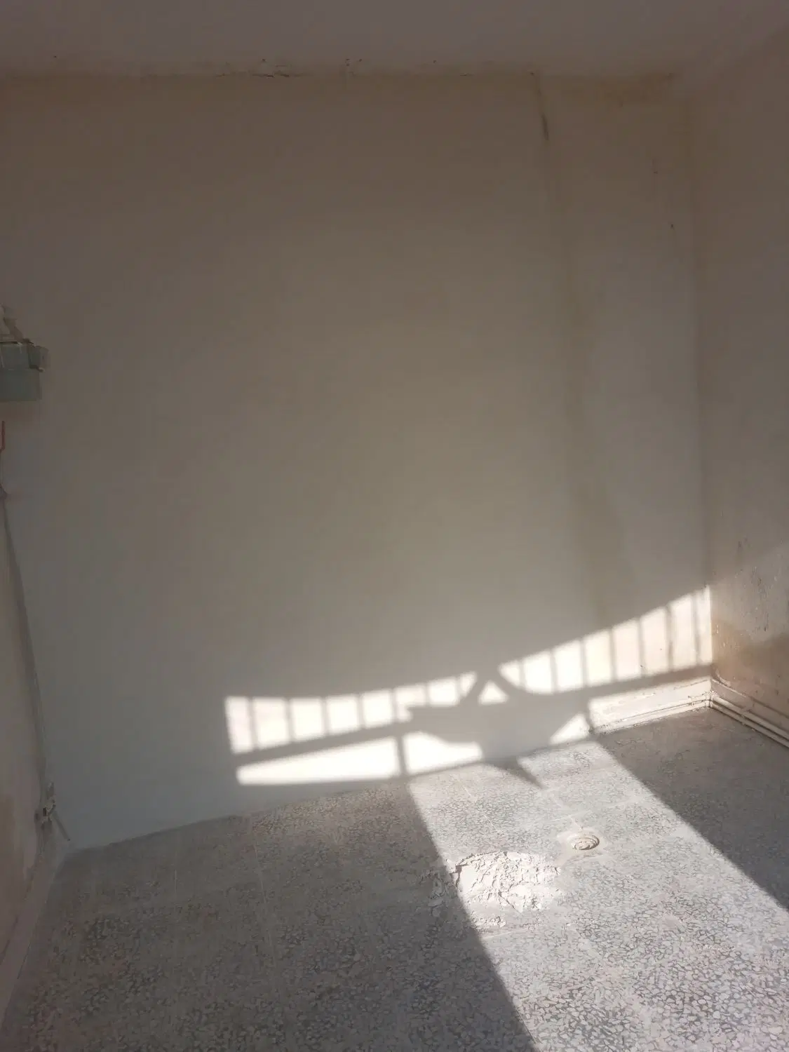 انبار کلکاسرابر اصلی جاده میباشد