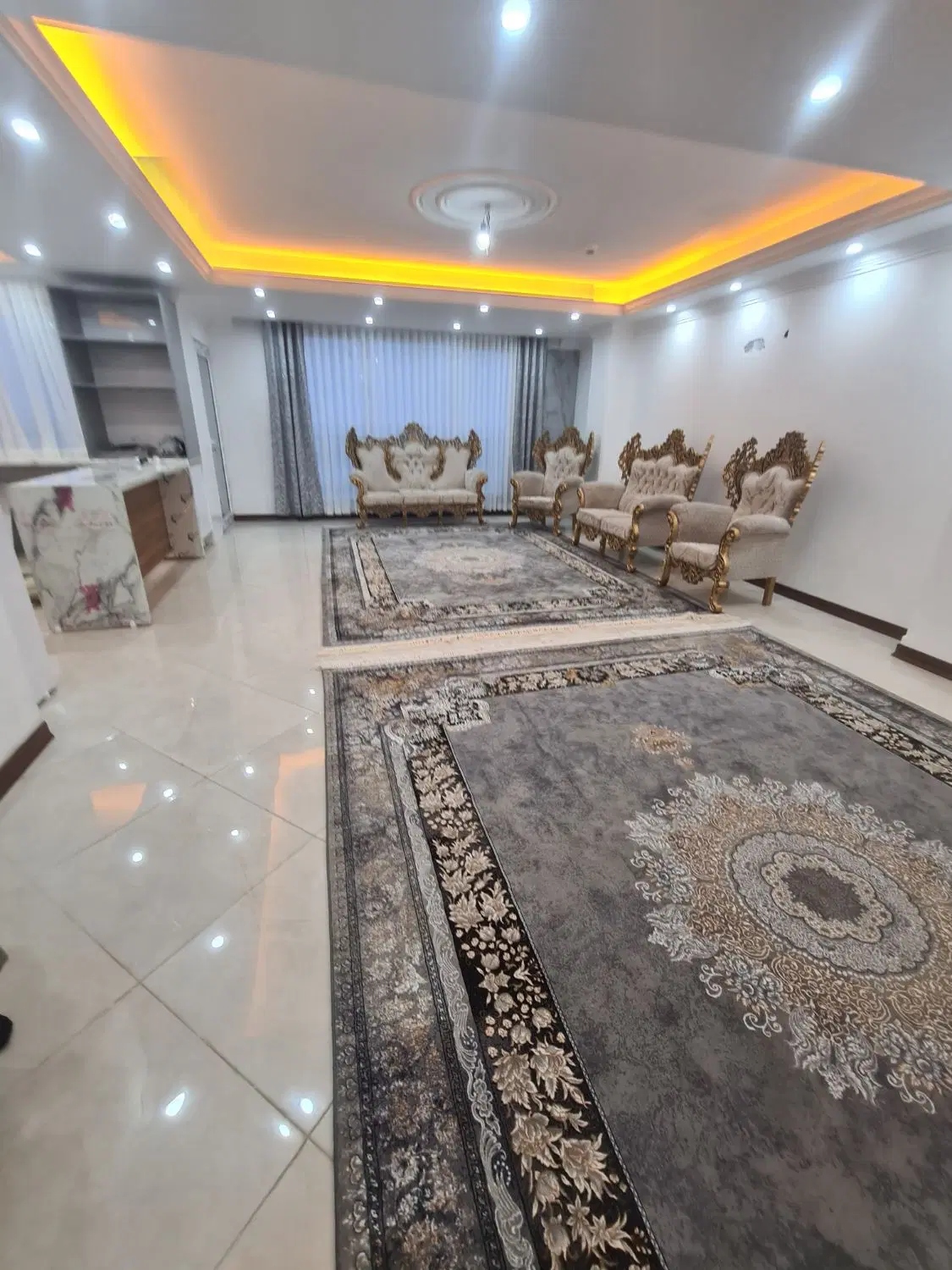 فریدون کنارپنت هاوس۴۰۰مترنوساز فول معاوضه میشود