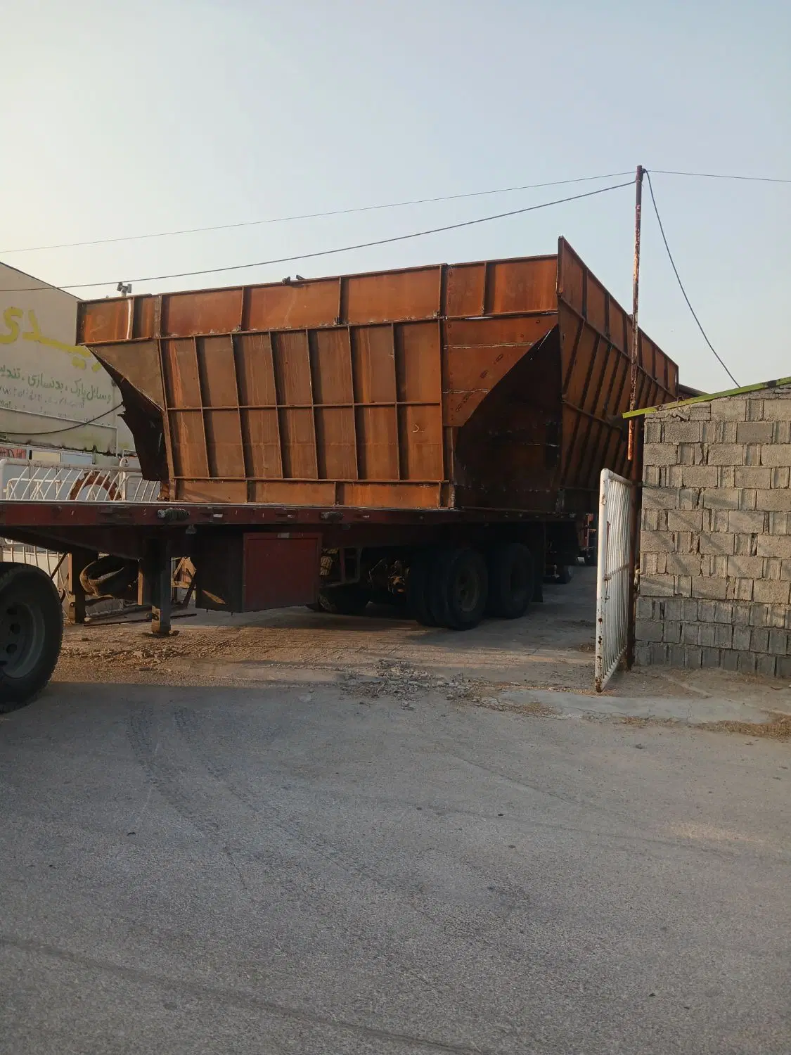 سوله و کارگاه فروش به علت بازنشتسگی