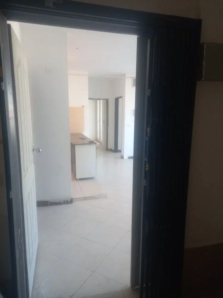 آپارتمان ۸۷ متری