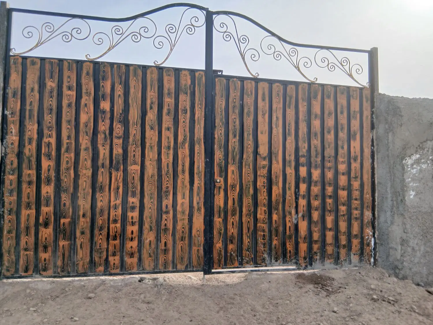 چهاردیواری بلوک زنی گارکاه متر۳۳۰۰هزار