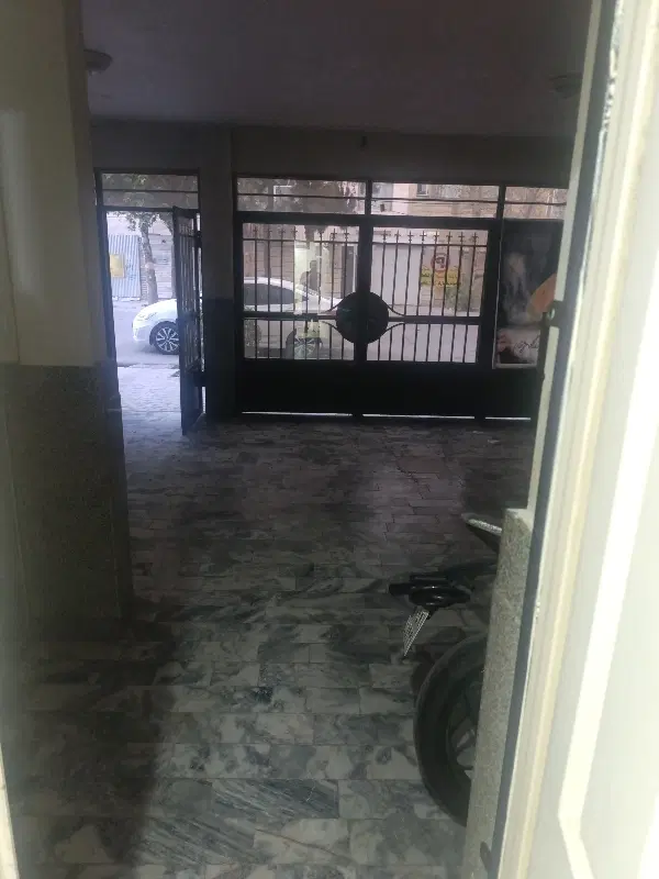 امامت 31  یا آزادی 32طبقه همکف 160 با پارکینگ جدا