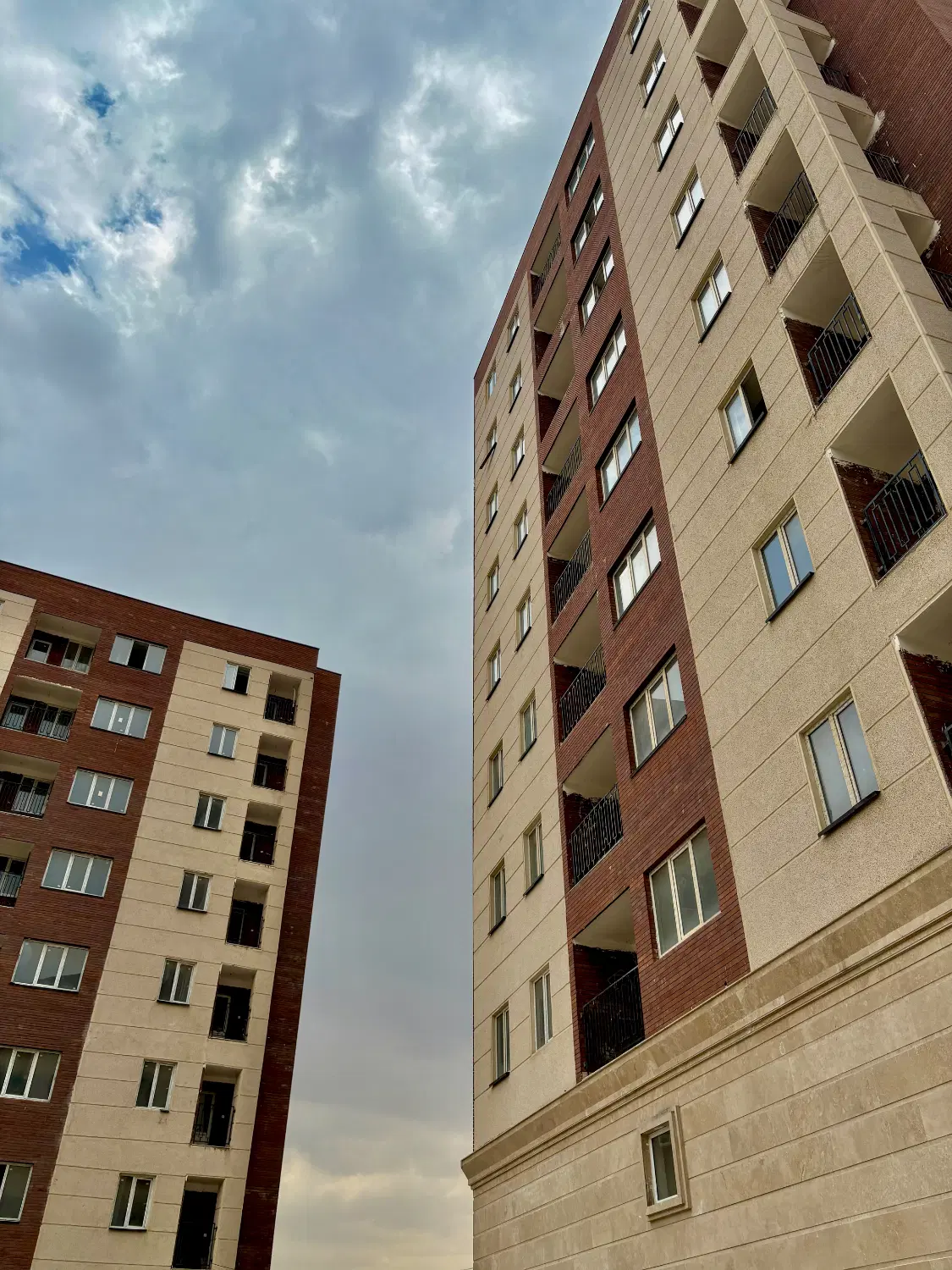 پروژه نوساز دولتی در گیلاوند_۱۰۰متر_پارکینگ مسقف