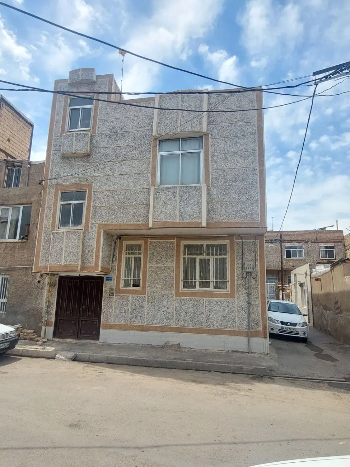 فروش خانه ویلایی دوطبقه ای