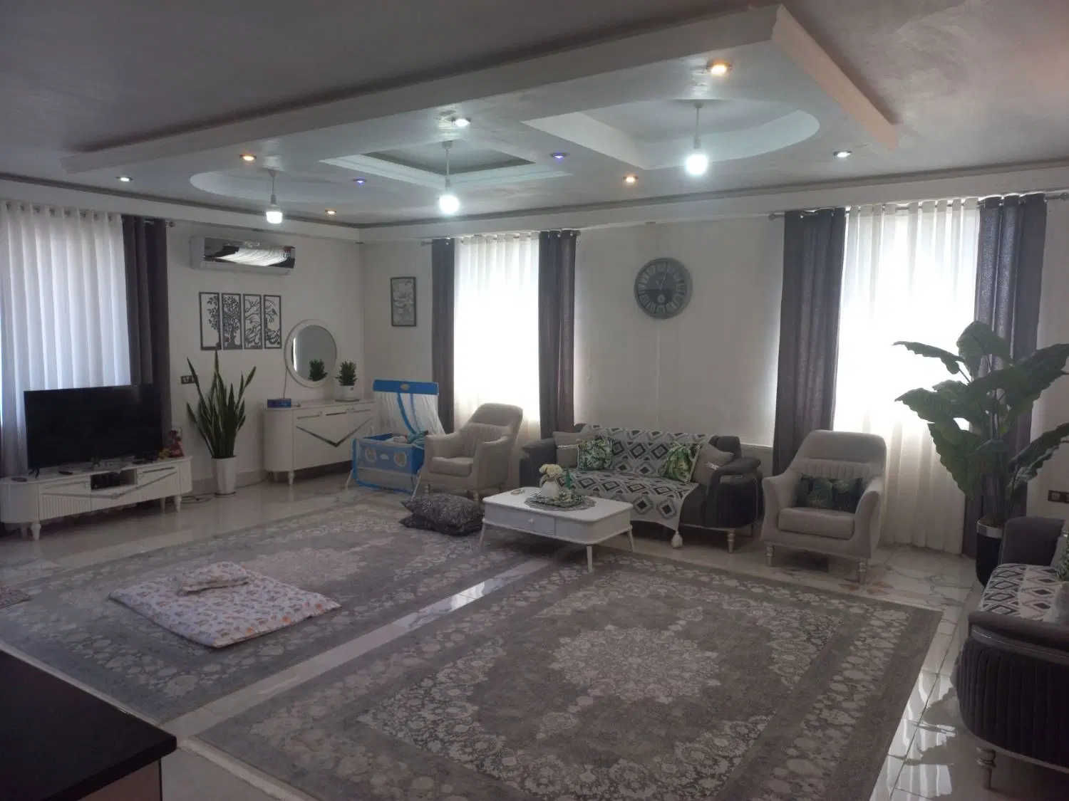 آپارتمان طبقه دوم شهرک آدربایجان