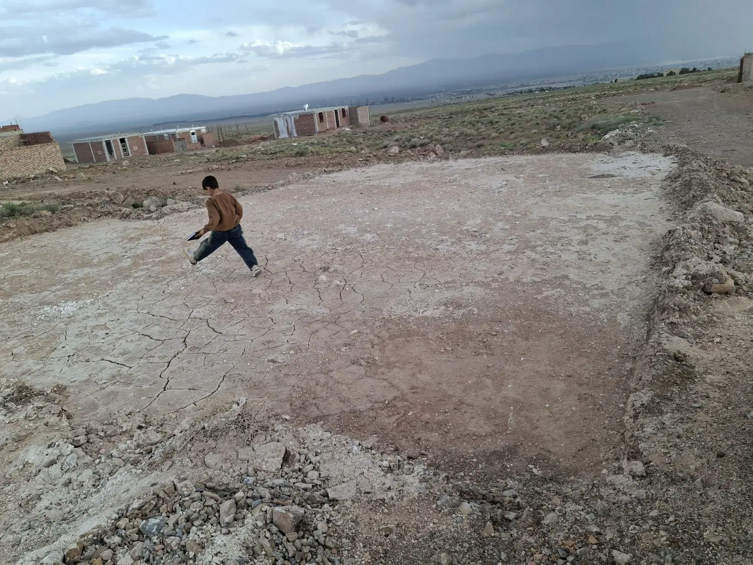 زمین دونبش اماده برای ساخت