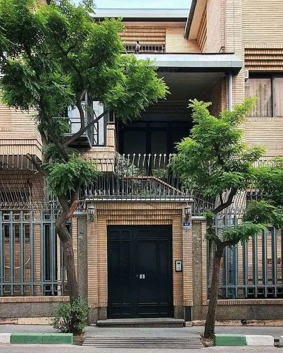 ۱۶۰متر ابتدای حافظ طبقه۲ صفر