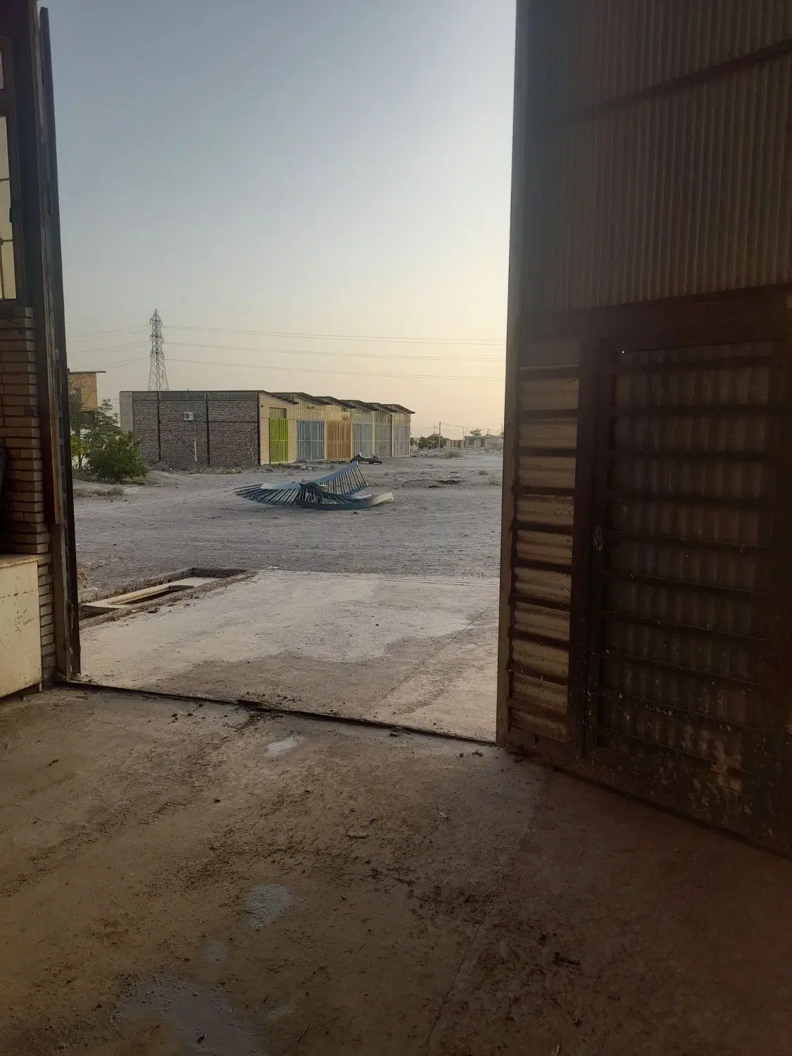 اجاره کارگاه صنعتی 100متری با جرثقیل ثابت