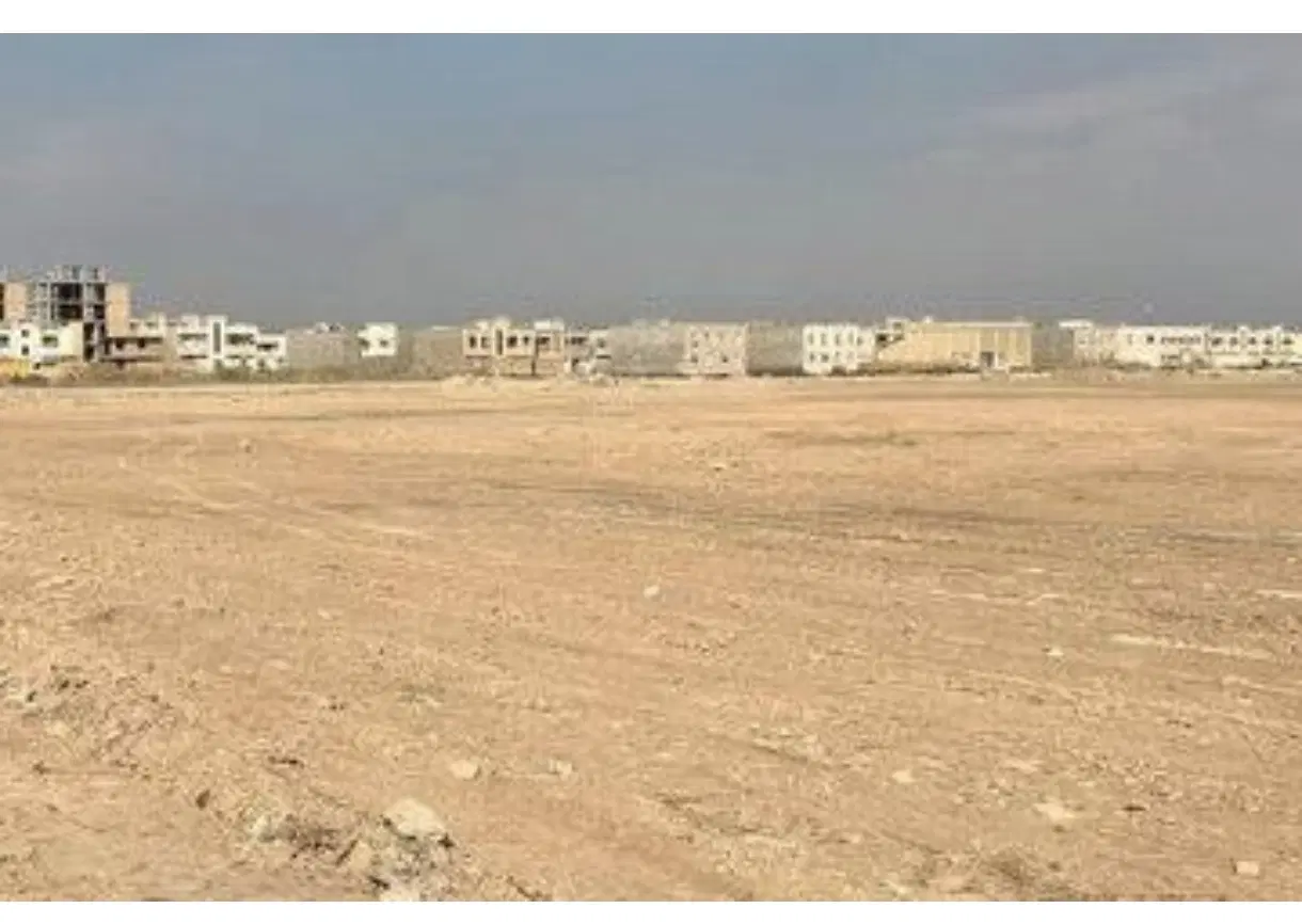 زمین ۸۴ متری وحدت