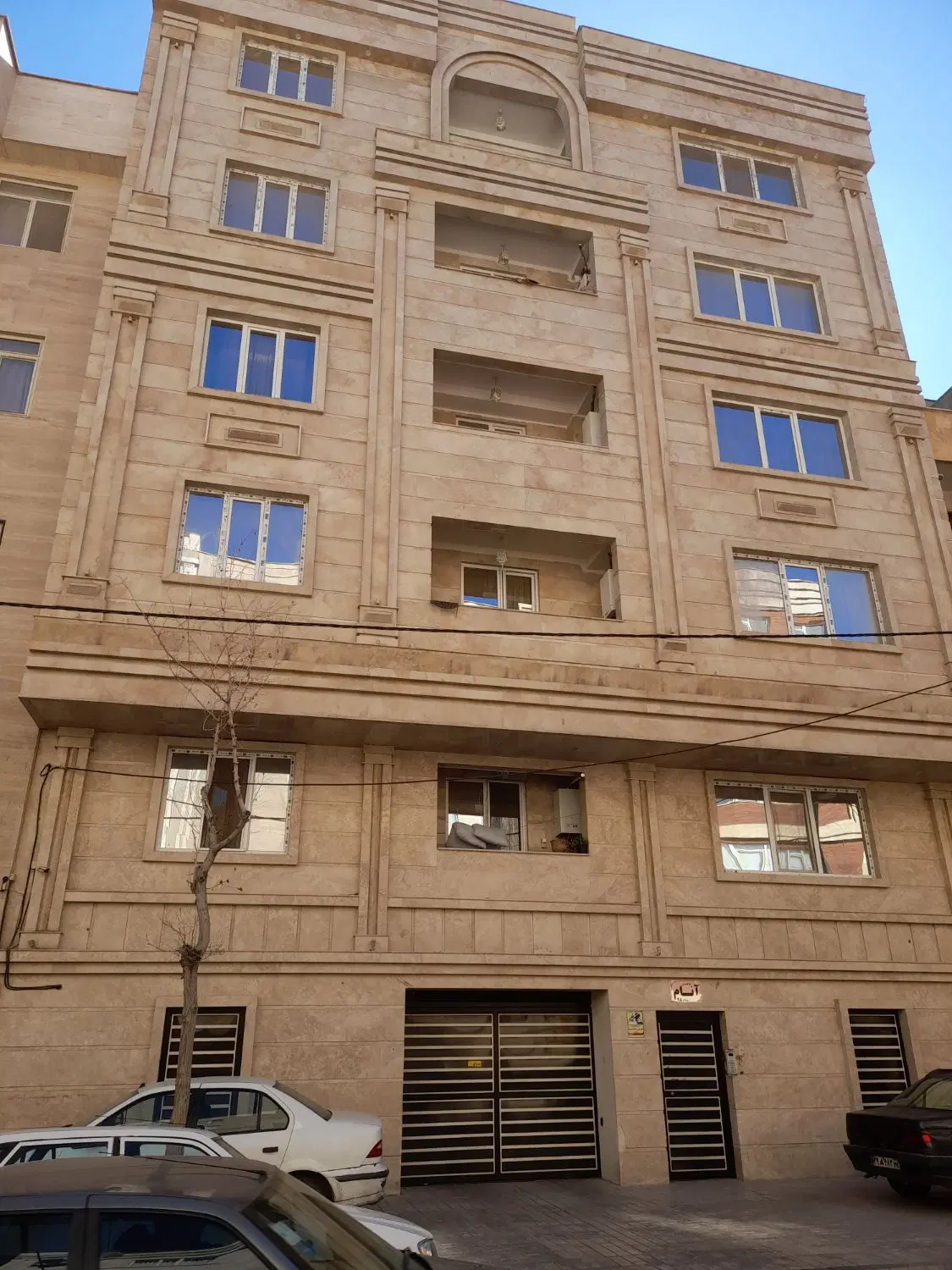 اپارتمان ۹۳متری