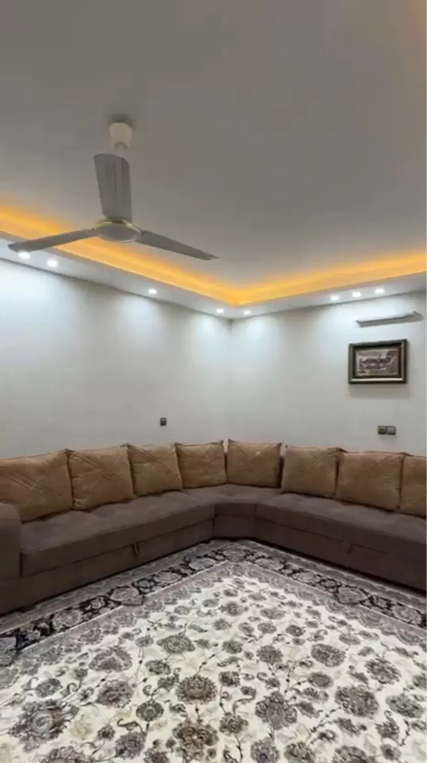 منزل فضیلت خامنه ای
