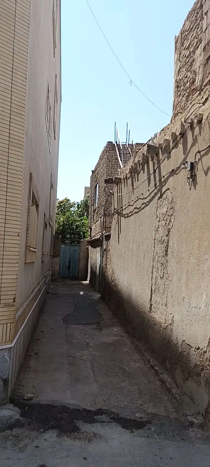 زمین متراژ بالا ب قیمت بسیار مناسب