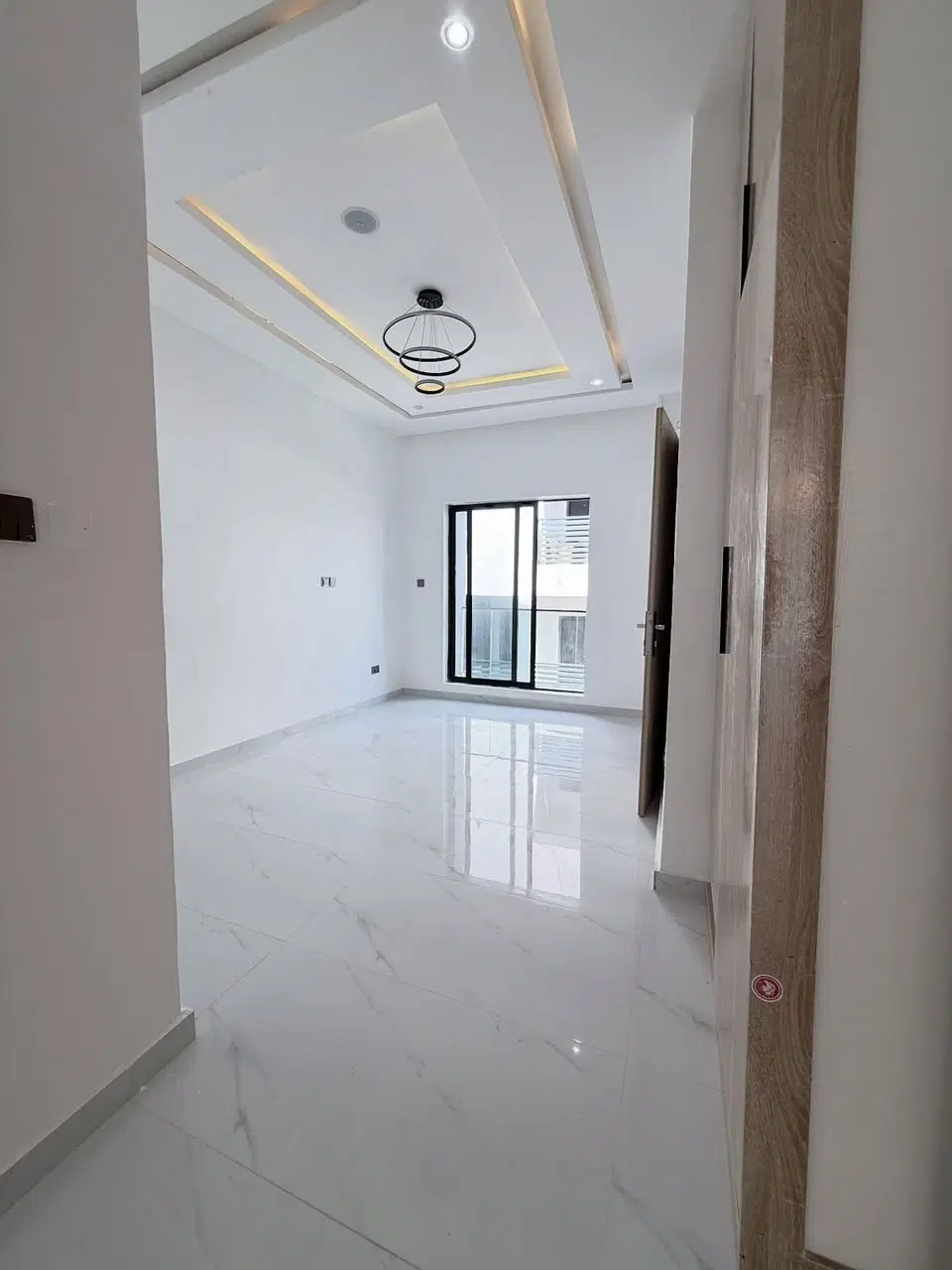فروش آپارتمان ۷۶ متری بسار لوکس