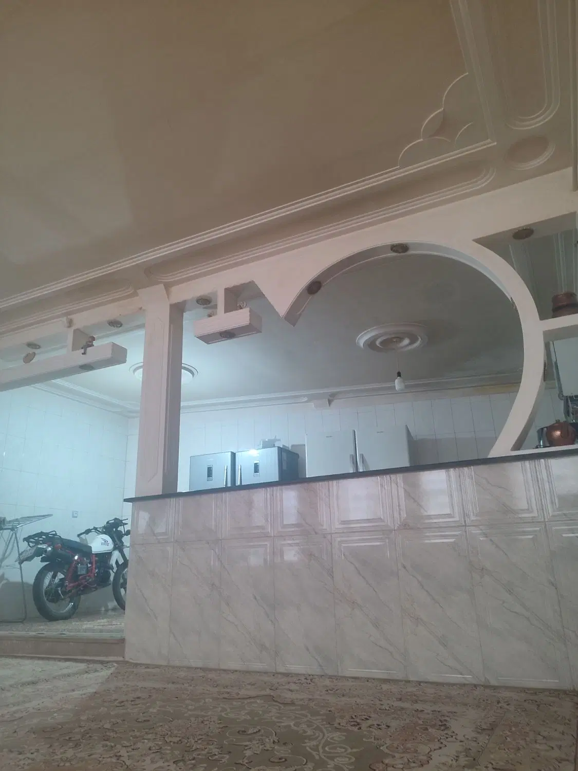 خونه شیک و نقلی طبقه دوم