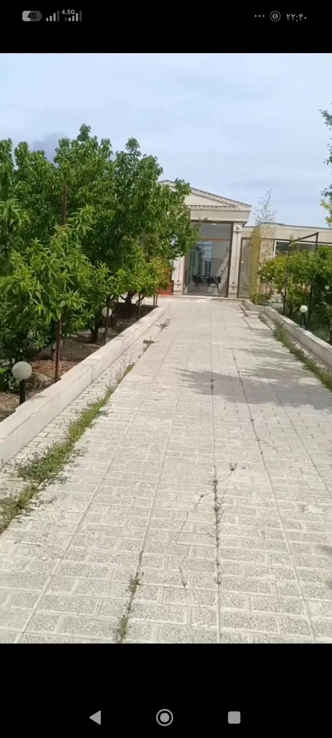 باغ ویلا 900متر 250متربنا دو کله  سهیلیه زعفرانیه